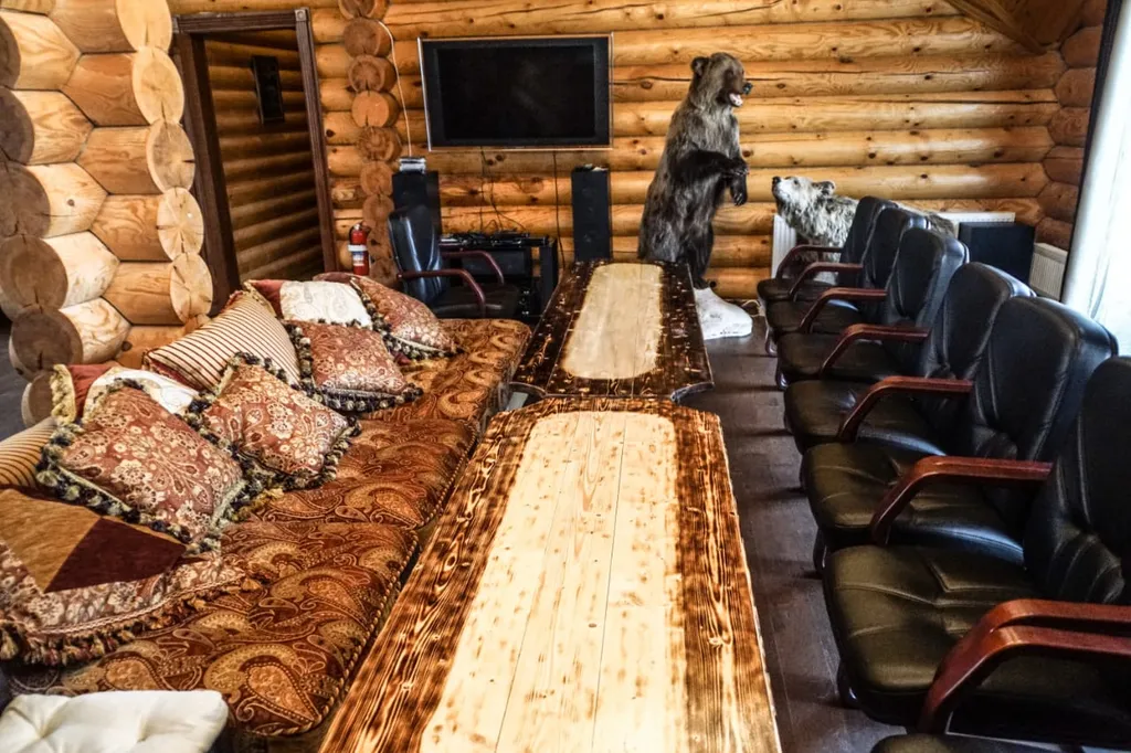 Коттедж с бассейном