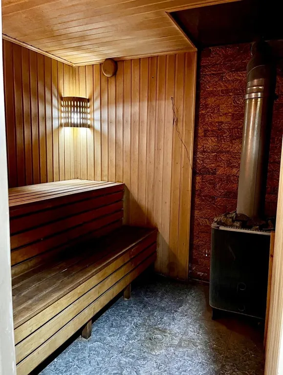 Большой уютный дом