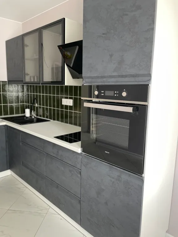 Новый дом, новая набережная, вид на Волгу центр академия