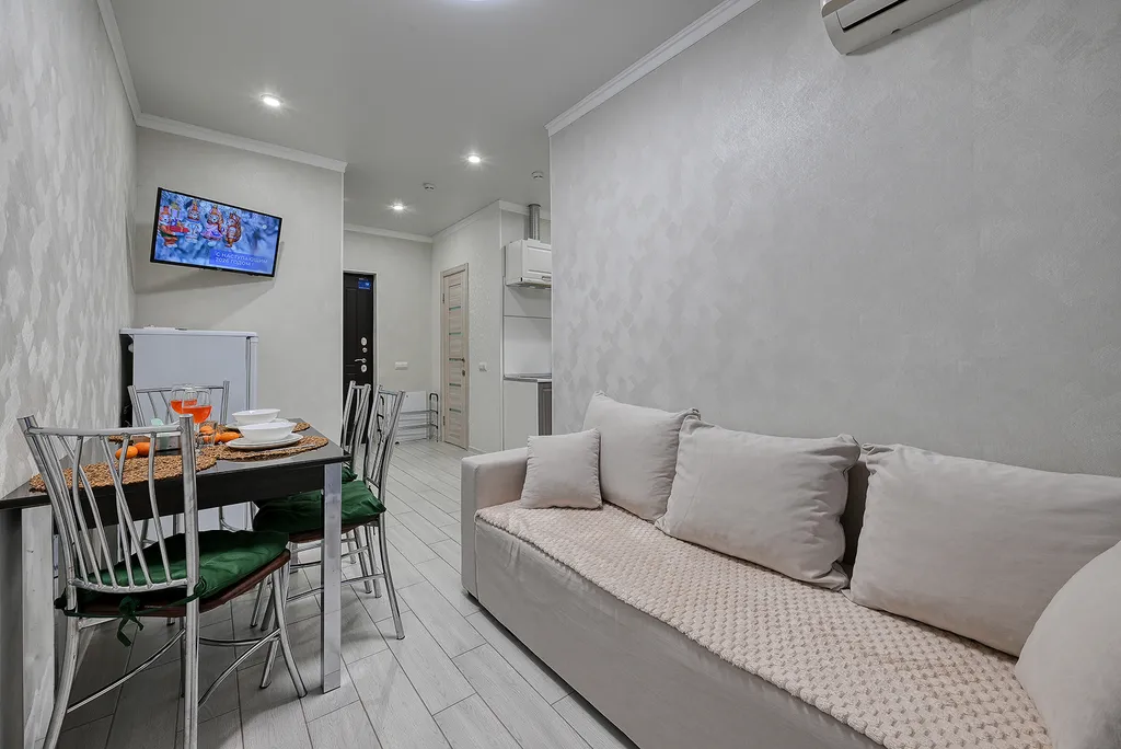 Евро 2-комнатная у Казино и Ред Арены 01