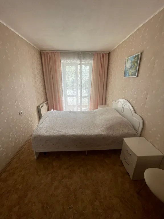 Квартира Двухкомнатная квартира район ж/д вокзала — Хабаровск