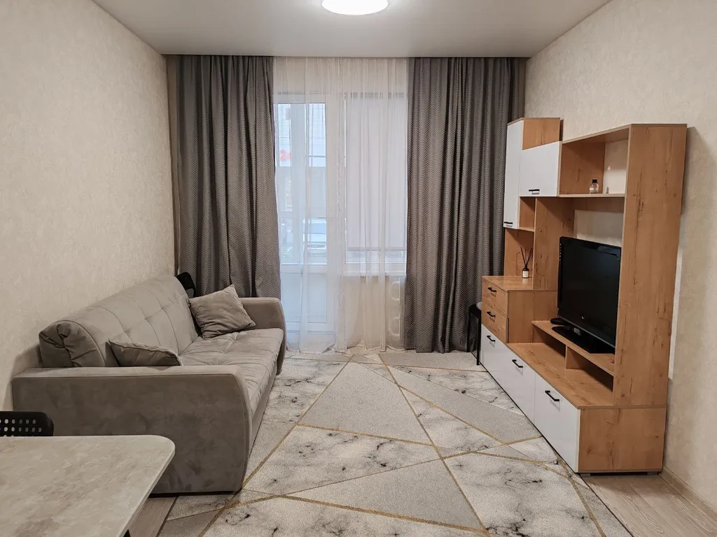 Уютная квартира в спальном районе — аренда посуточно в Барнаул