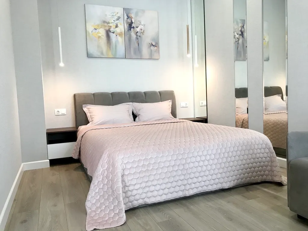 Новая квартира с подземным паркингом в центре