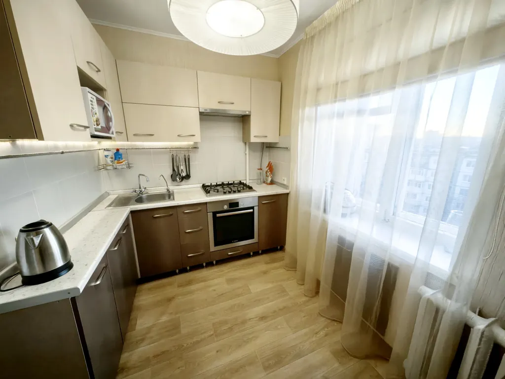 Прогулки по центру и культурный досуг: уютная 1-комнатная квартира