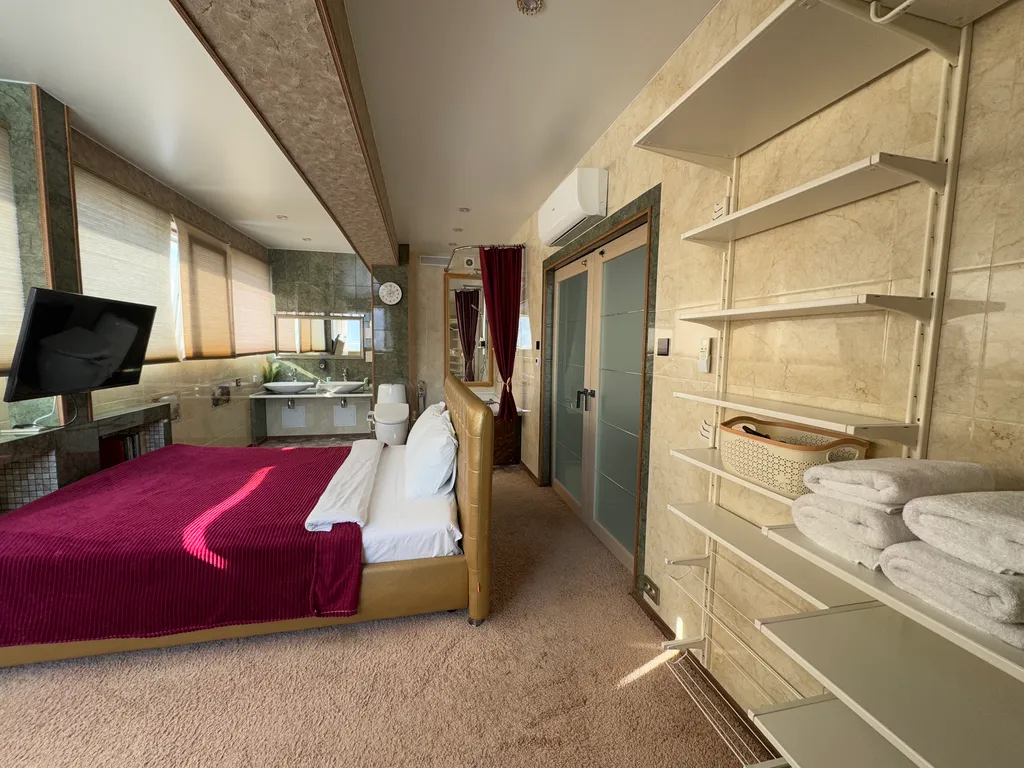 Корейский рассвет «Сэбёк»-уникальная видовая квартира с видом на горы