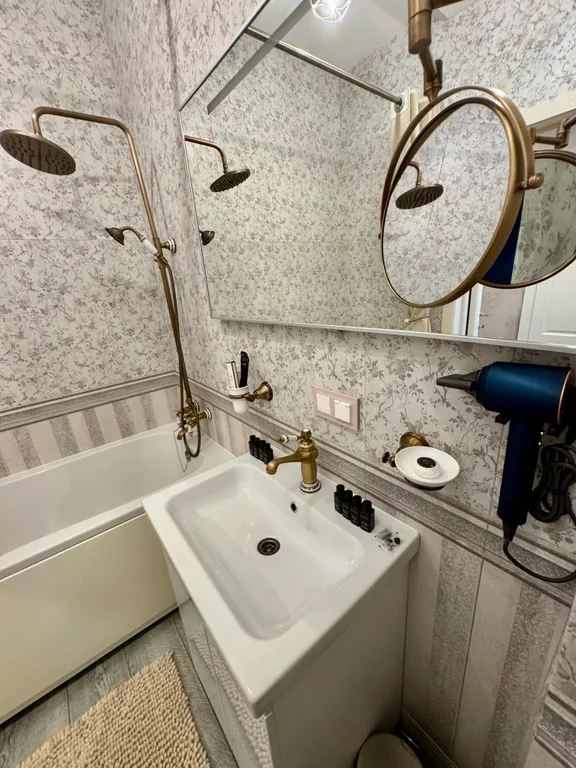 Охта прованс с биокамином и ванной комнатой