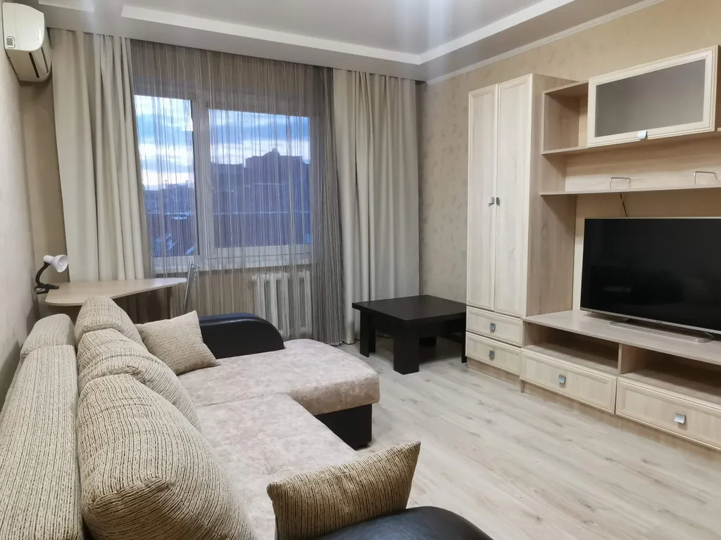 Просторная 2-ка возле Амфитеатра