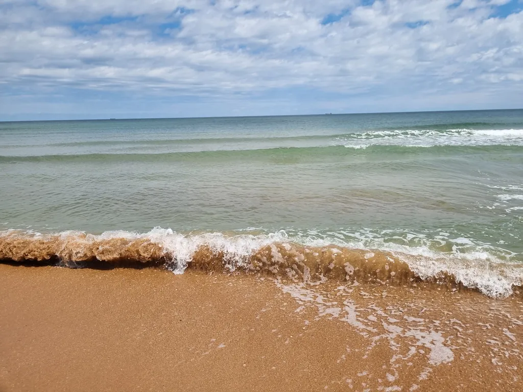 Коттедж Уютный дом на первой линии Азовского моря — Кучугуры