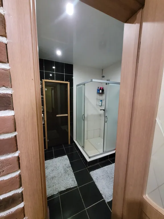 6-комнатный Дом