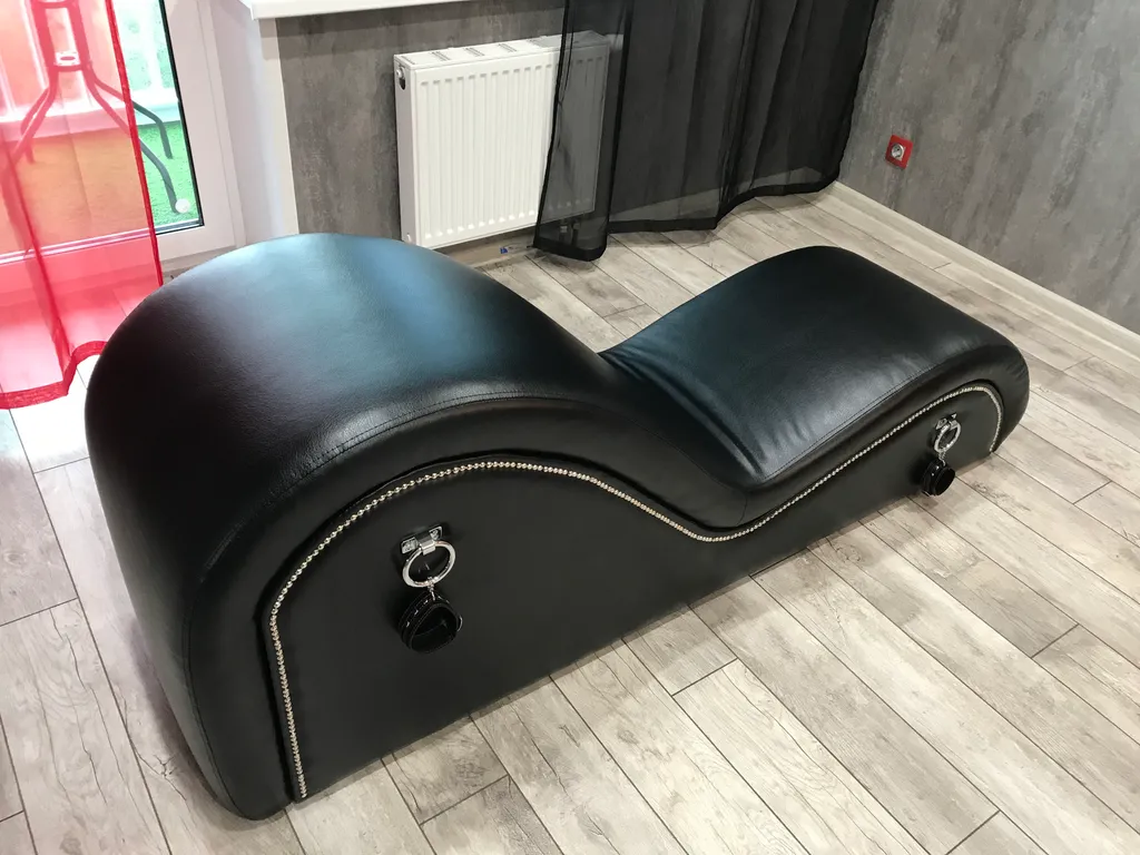 Красная комната Настроение