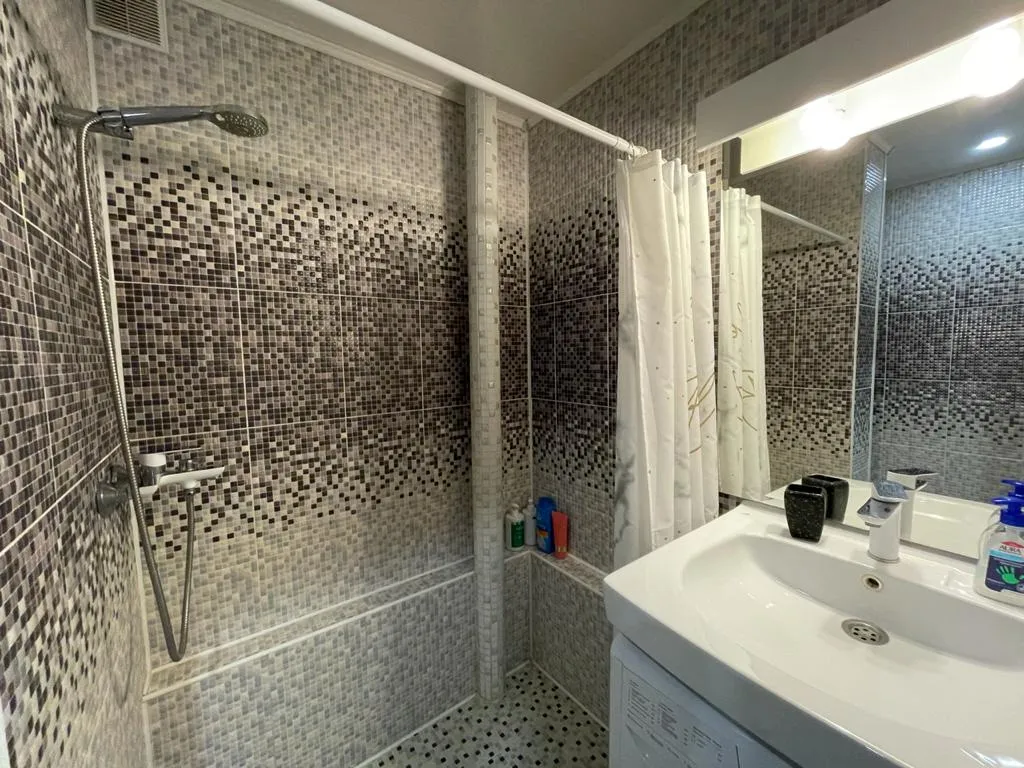 Квартира Квартира Уютная Purple Studio в 20 метрах от метро Каховская — Москва