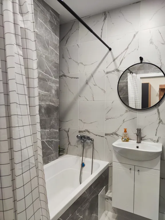 Квартира рядом с УДС Молот