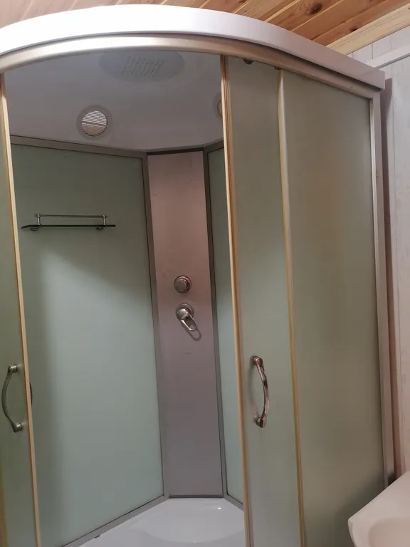 Домик рядом с Каменным городом и Столбами Усьва