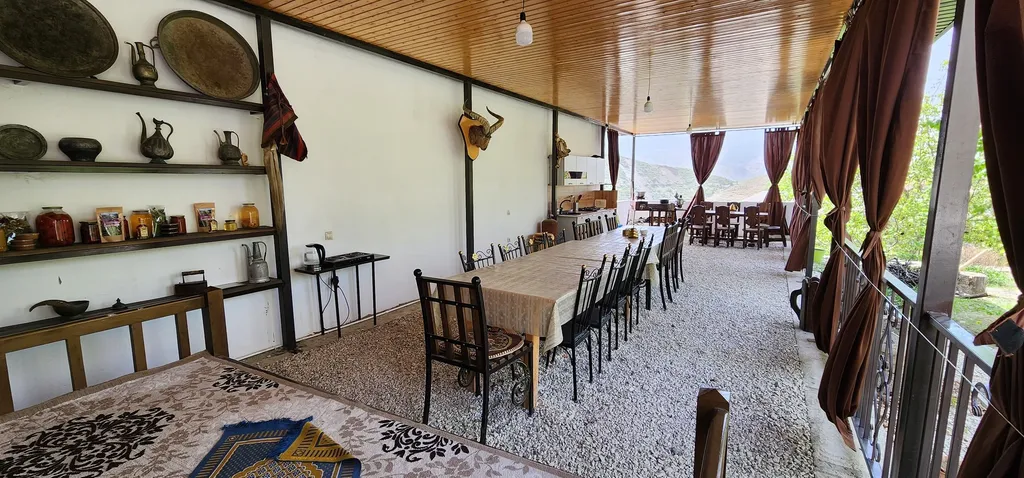 Уютный дом с видом на горы