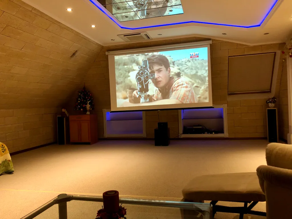 Дом с бассейном и сауной в 5 минутах на автомобиле до Коломенского Кремля