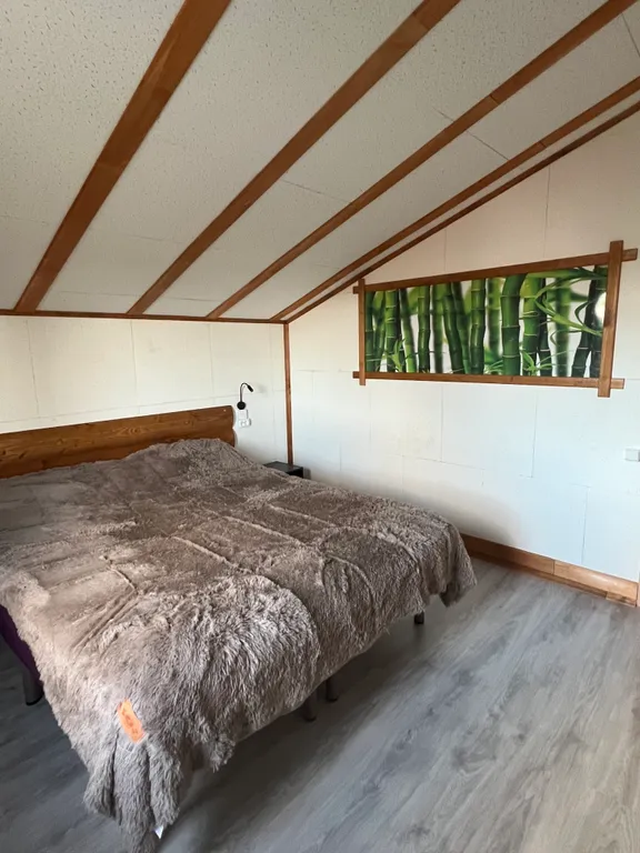 Уютный коттедж у озера