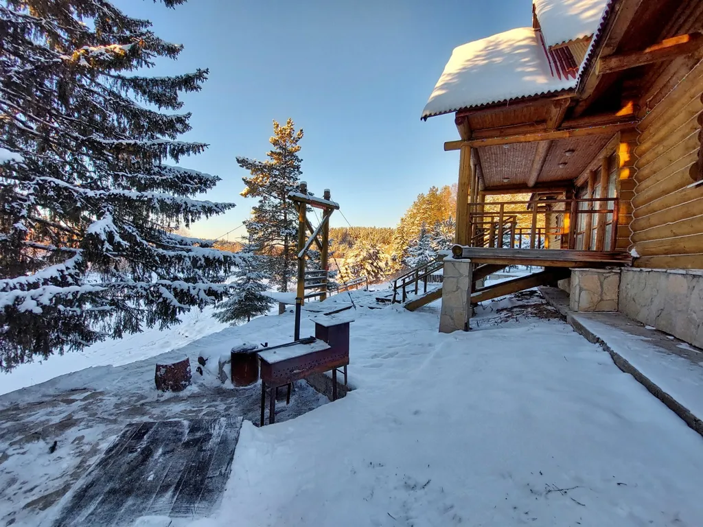 Дом у реки Аять