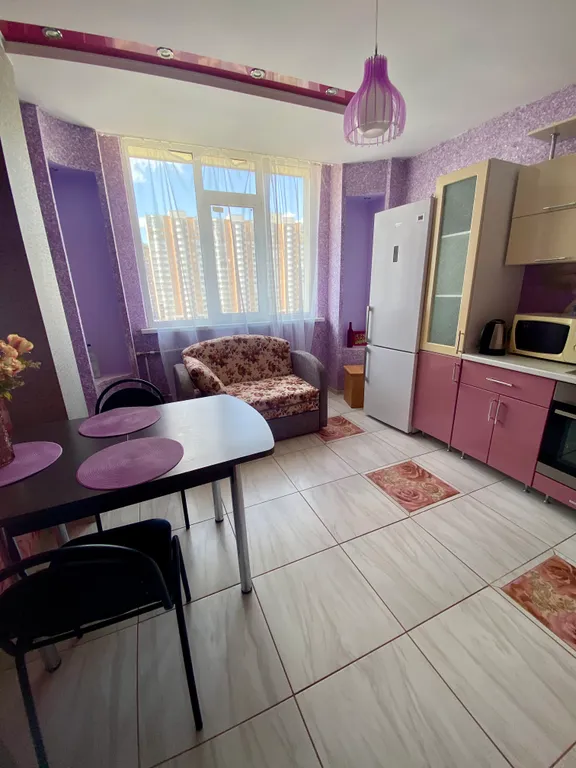 Дизайнерская квартира возле Аквапарка и Детской больнице на Гаранькина