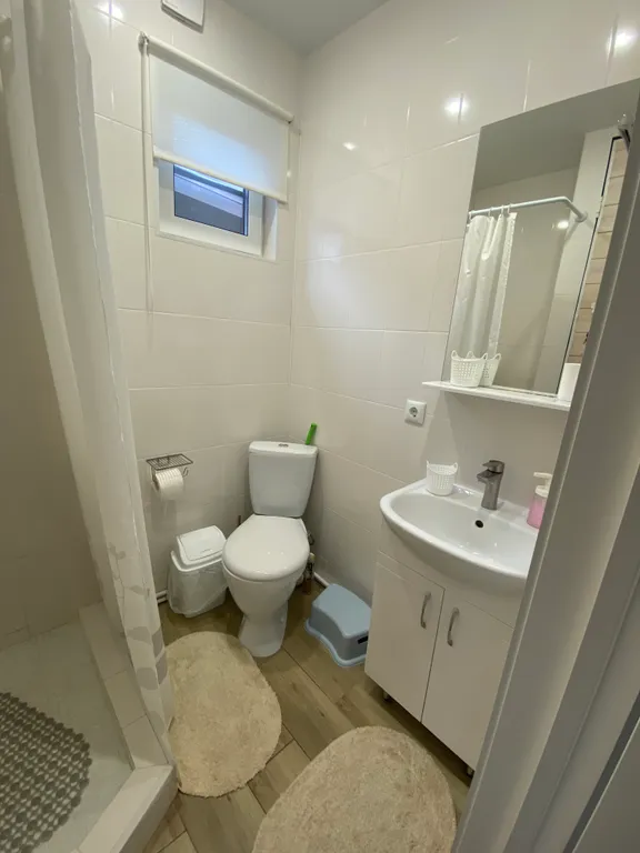 Двухкомнатный дом с видом на гору