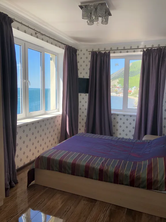 Квартира у самого синего-синего моря