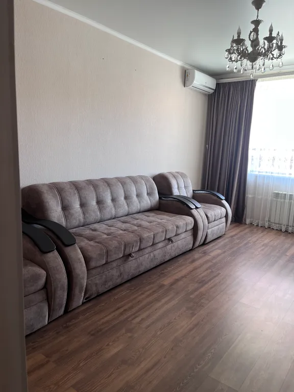 Светлая 2-комнатная квартира со всеми удобствами