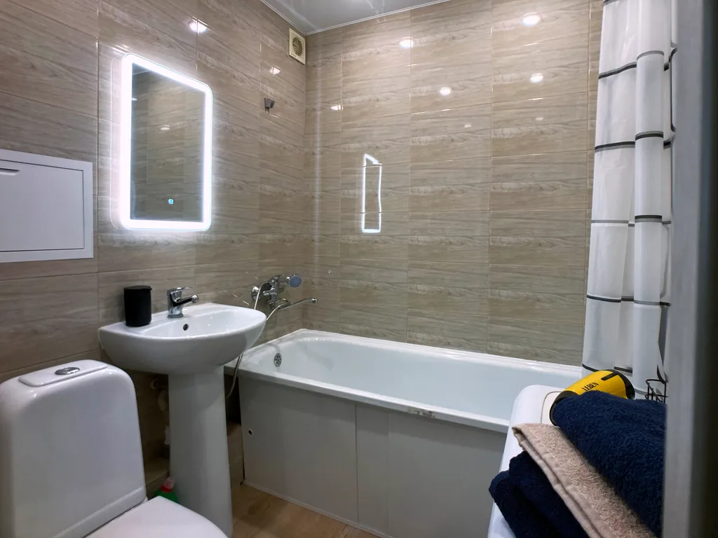 Студия у театра Театр, рядом парковка