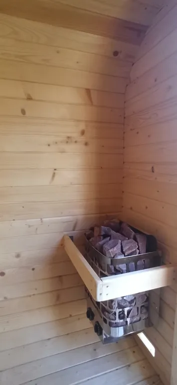 Уютный дом на берегу озера с сауной