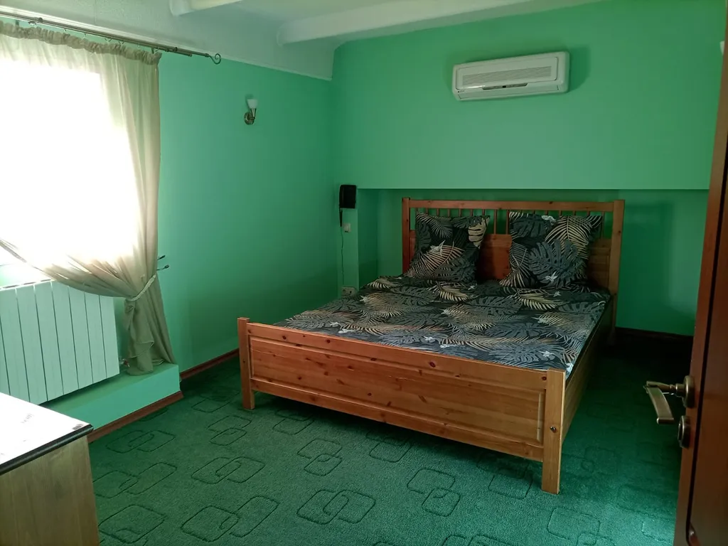 Атмосферный коттедж с дровяной баней и большим бассейном