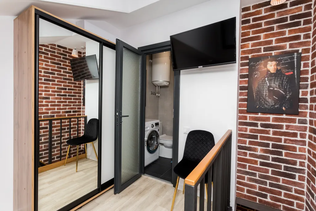 Двухэтажная квартира в центре возле моря