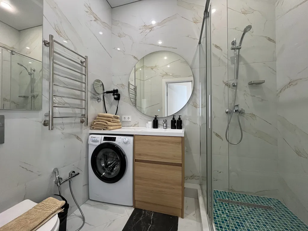 Роскошный двухкомнатный апартамент с видом на море в комплексе Атлас