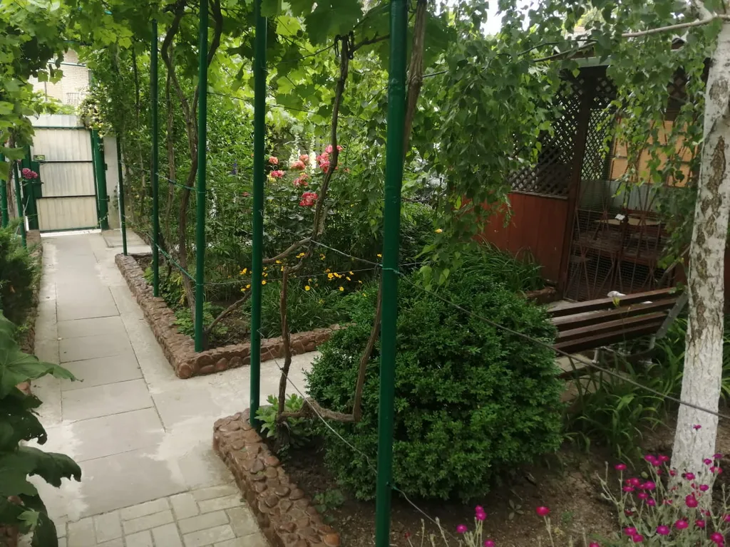 Уютный дом в тихом районе