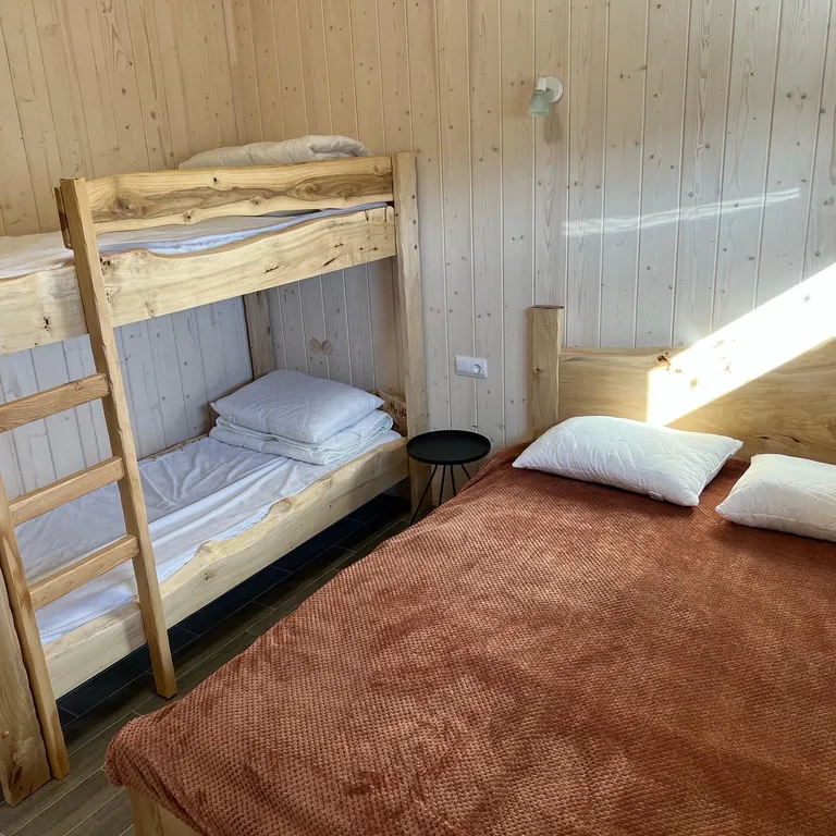 Вилла на берегу реки