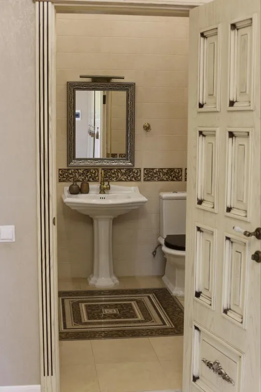 House number one - просторный дом для компании