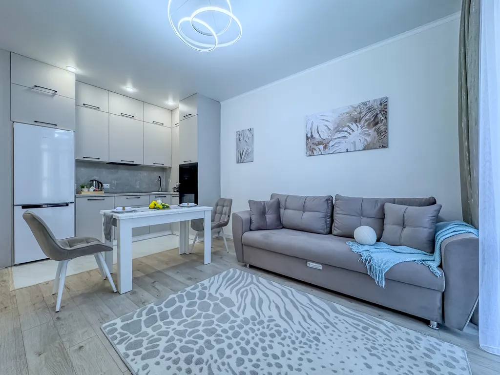 Квартира рядом с большим ТЦ и парком в центре