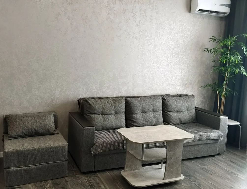 Квартира Просторная квартира с джакузи в ЖК "Сказка Град" — Краснодар