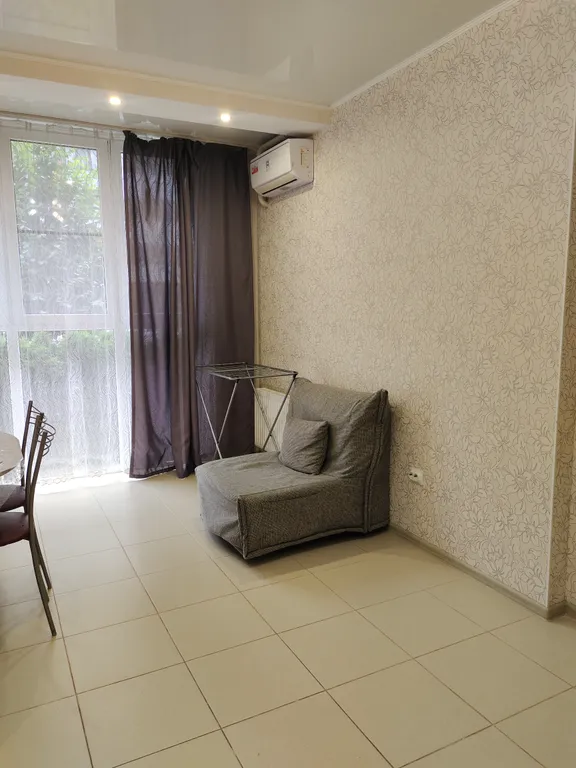 Квартира Просторная квартира с хорошими детскими площадками — Анапа