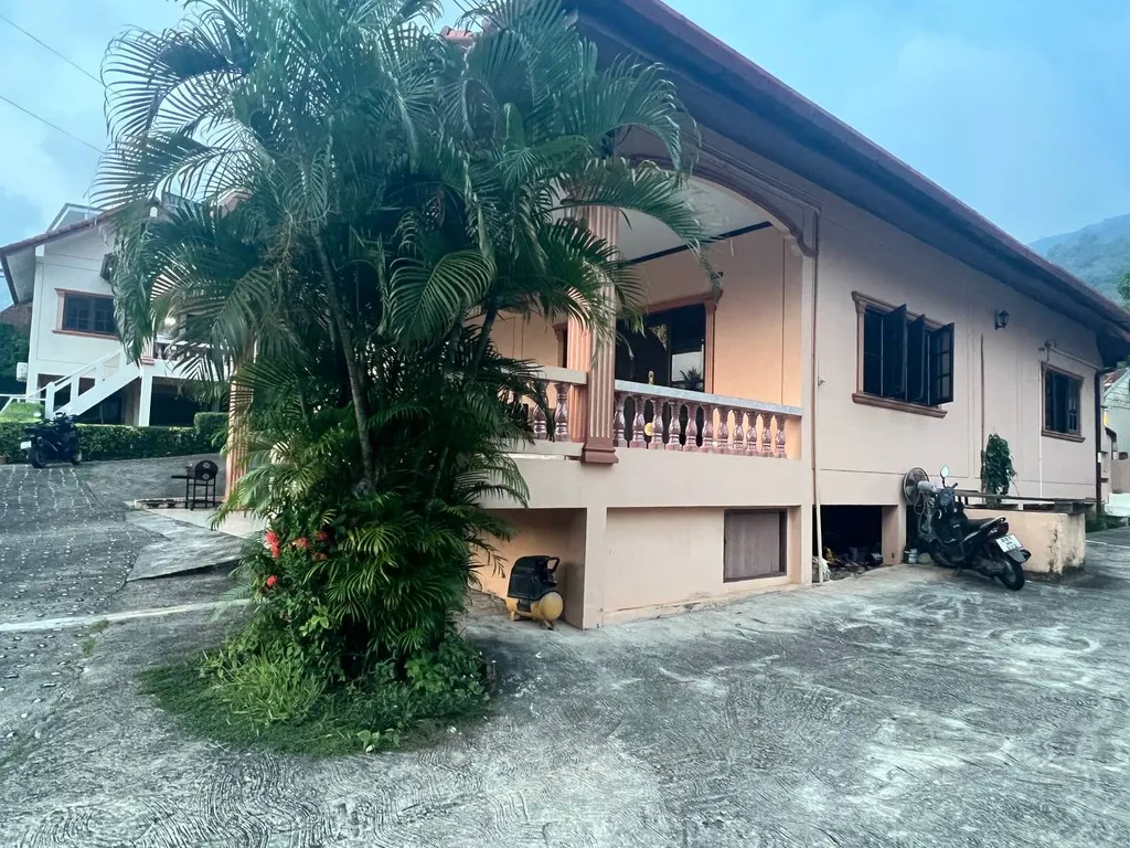 Уютный дом с 2 спальнями и BBQ в тихом месте рядом с пляжем Карон