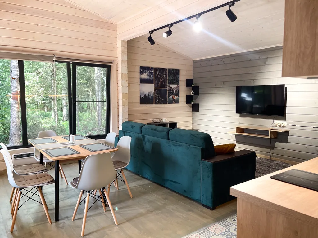 Дом в лесу на Валдае