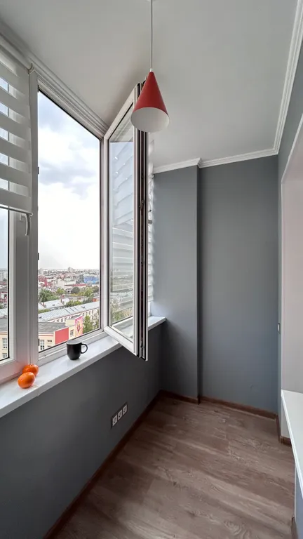 Уютный уголок для путешественников с видом на реку Волга