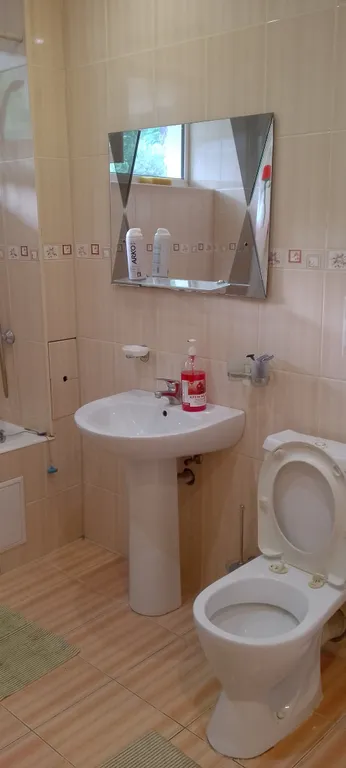 Уютная отдельная студия, дам видио всей квартиры детально)