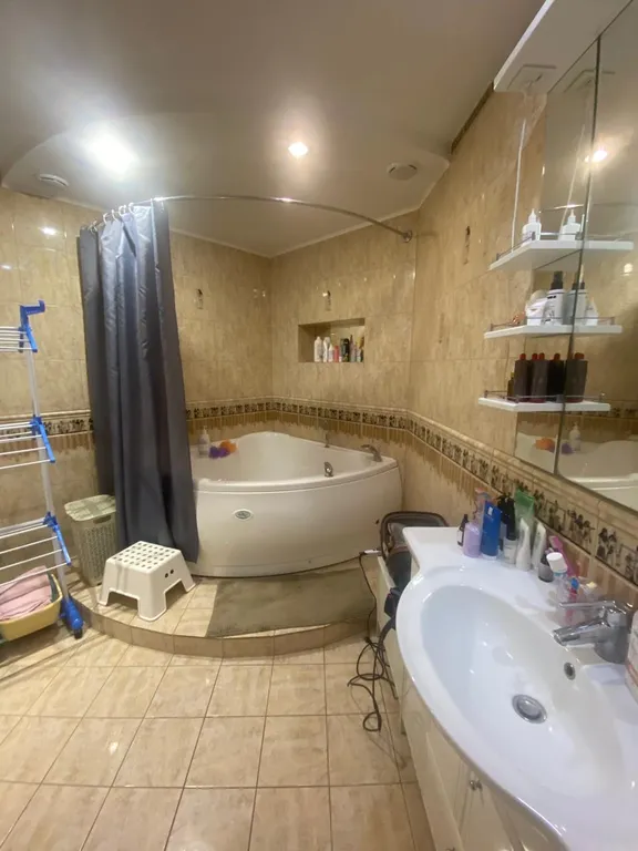 Квартира в новом доме около парка победы