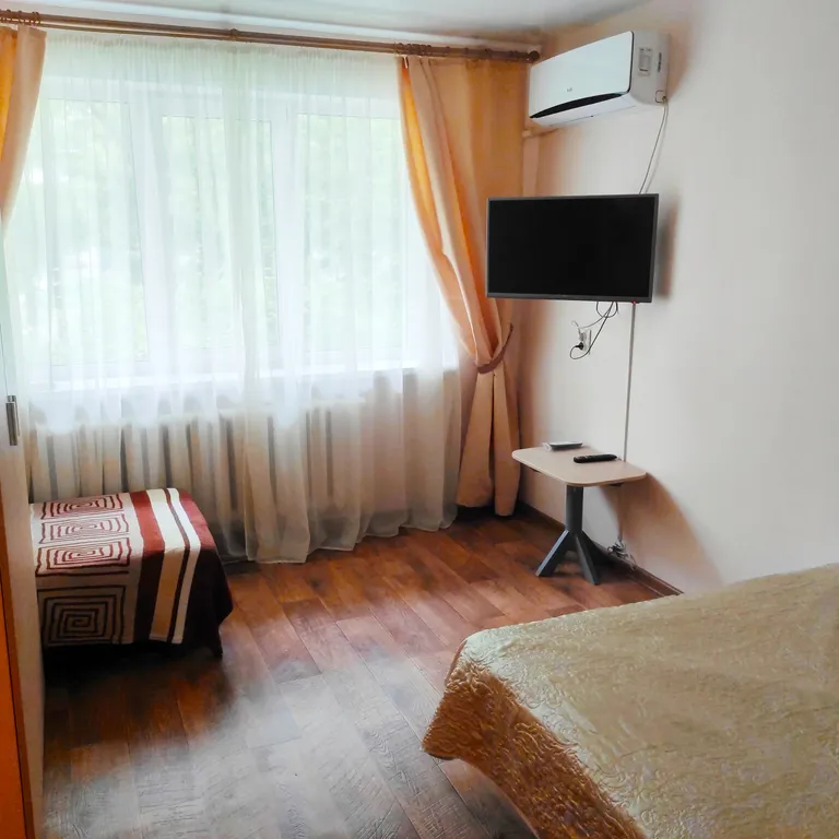 Комфортная, чистая квартира в удобном районе — аренда посуточно в Владивосток