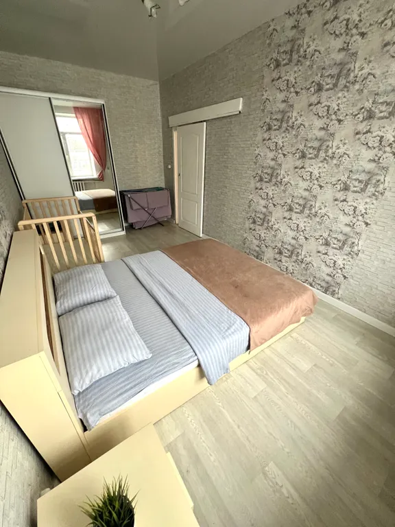 Квартира с видом на фонтаны и театр