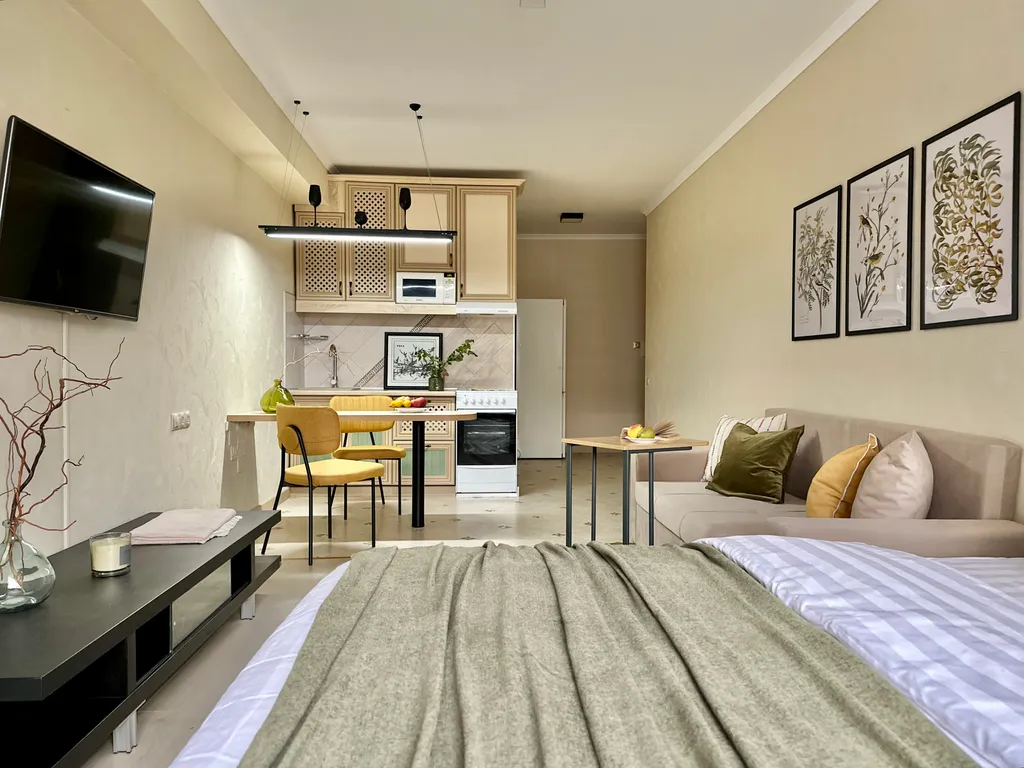 Квартира Студия Пение Птиц в центре — аренда посуточно в Алматы