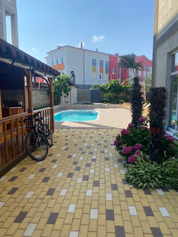 Квартира Двухместный номер в гостевом доме с бассейном — Лазаревское