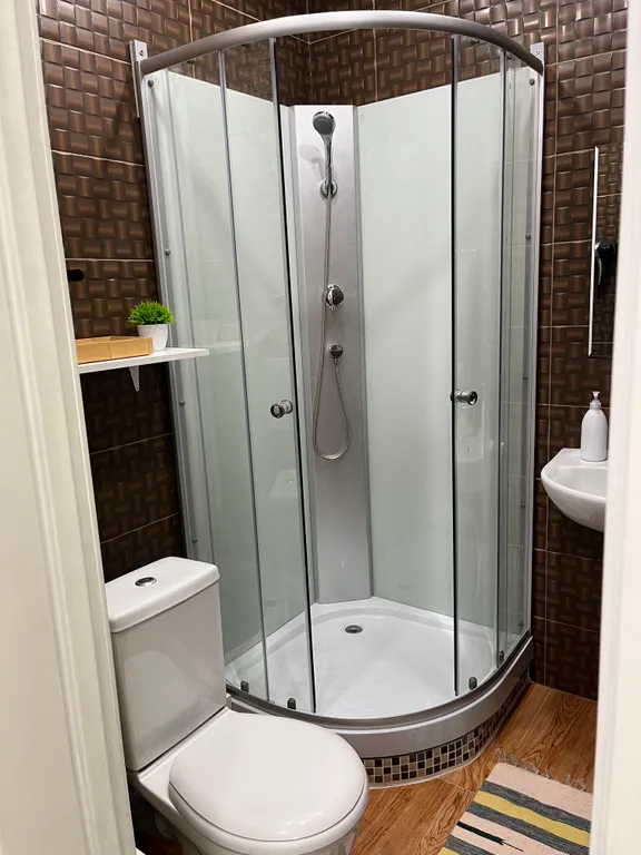 Квартира Квартира Уютная студия Бохо с новым дизайнерским ремонтом — Красноярск