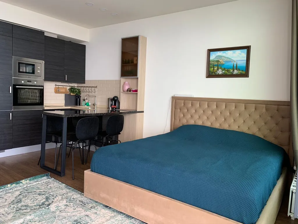 Апартамент в элитном ЖК с прямым панорамным видом на море и бассейном