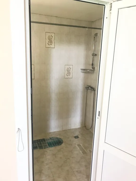 Квартира Квартира Трёхместный номер эконом у моря с бесплатным бассейном — Геленджик