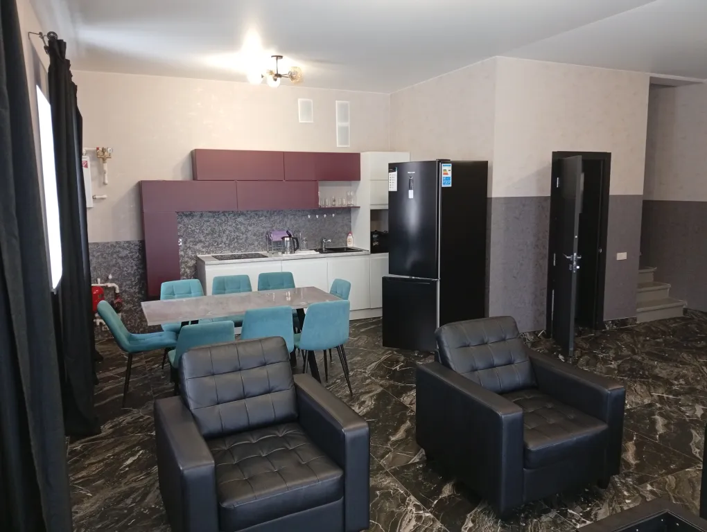 Здесь хорошо и точка