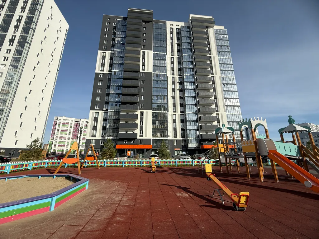 Квартира Студия Яркая луна — Тюмень